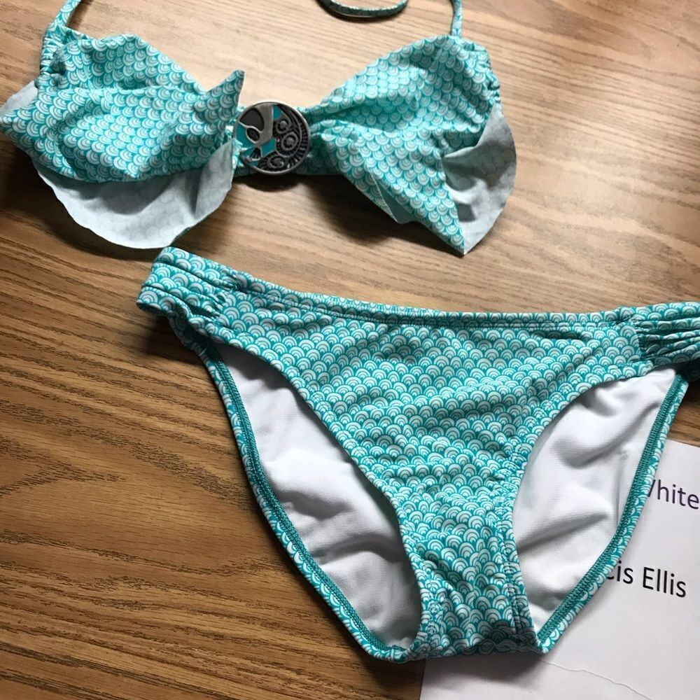 2 piece bikini aqua swimsuit excellent condition Panama Jack size medium
